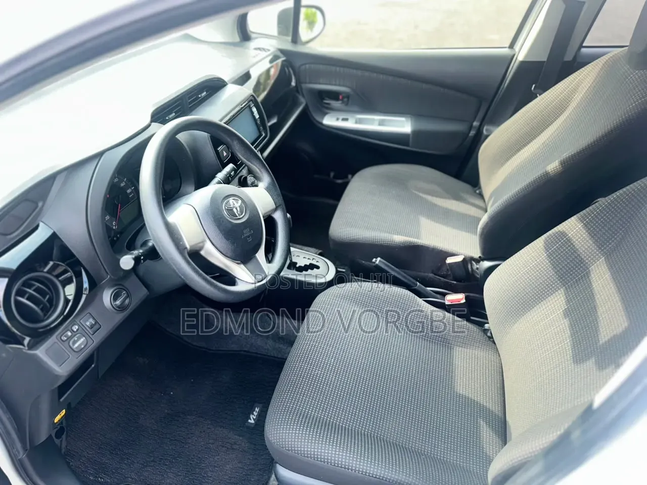 Toyota Vitz 1.3 FWD 3dr 2015 White