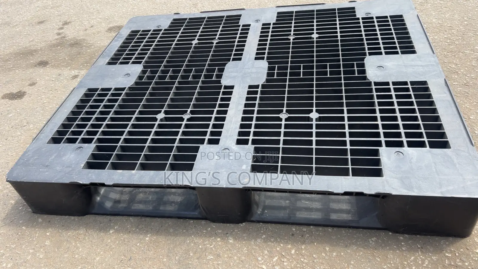 King’s Plastic Durable Pallet