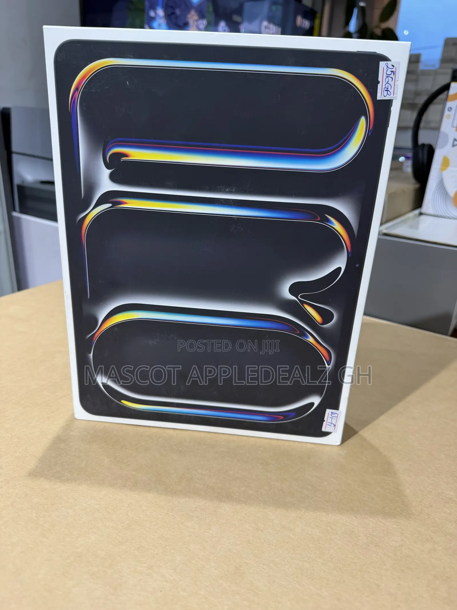 New Apple iPad Pro 13 (2025) 256 GB Gray