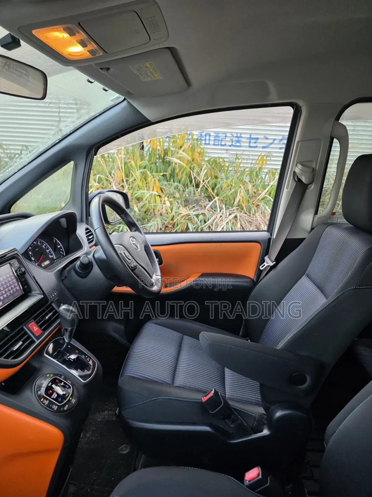 Toyota Voxy 2014 Black