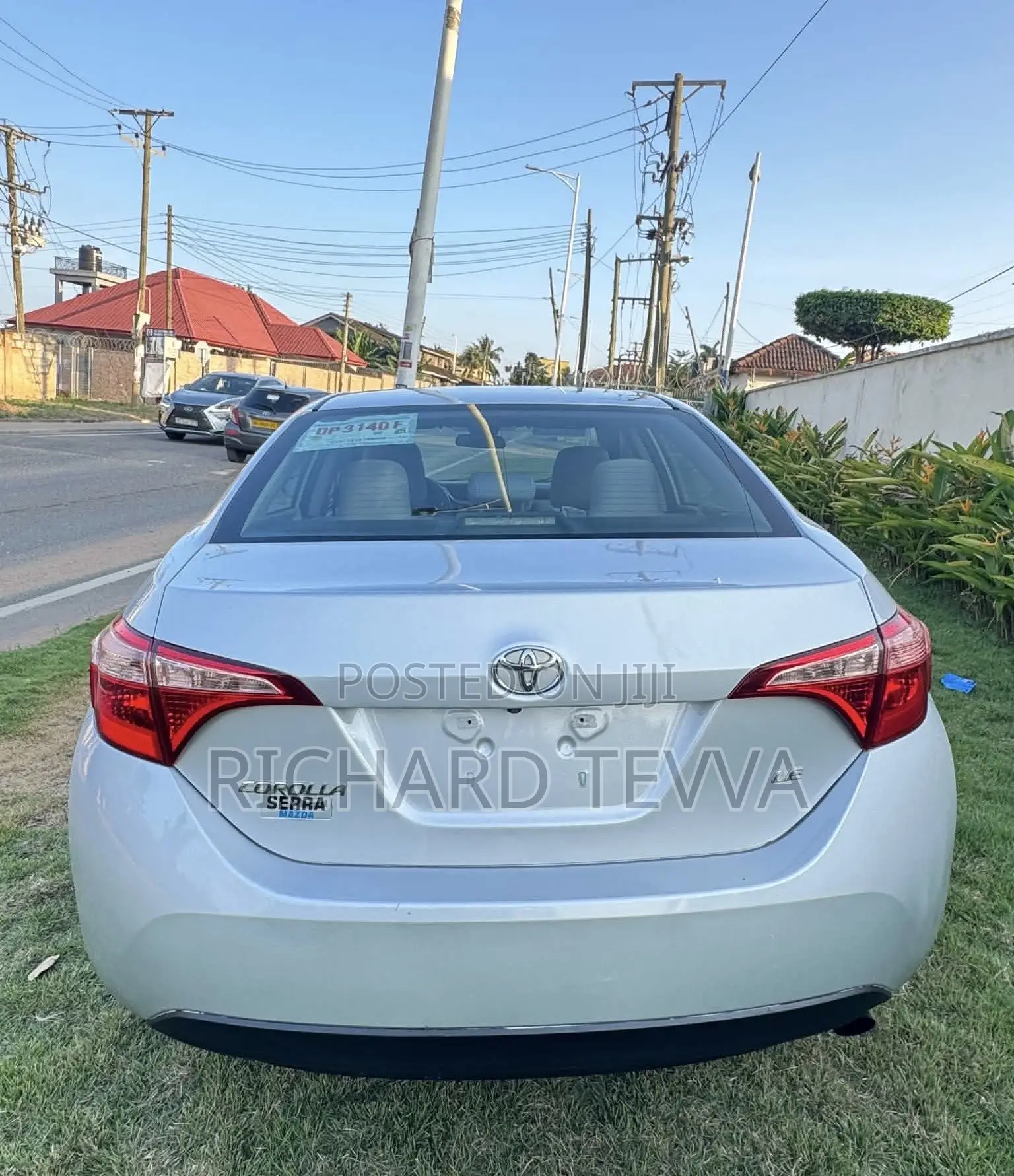 Toyota Corolla LE Eco (1.8L 4cyl 2A) 2018 Silver
