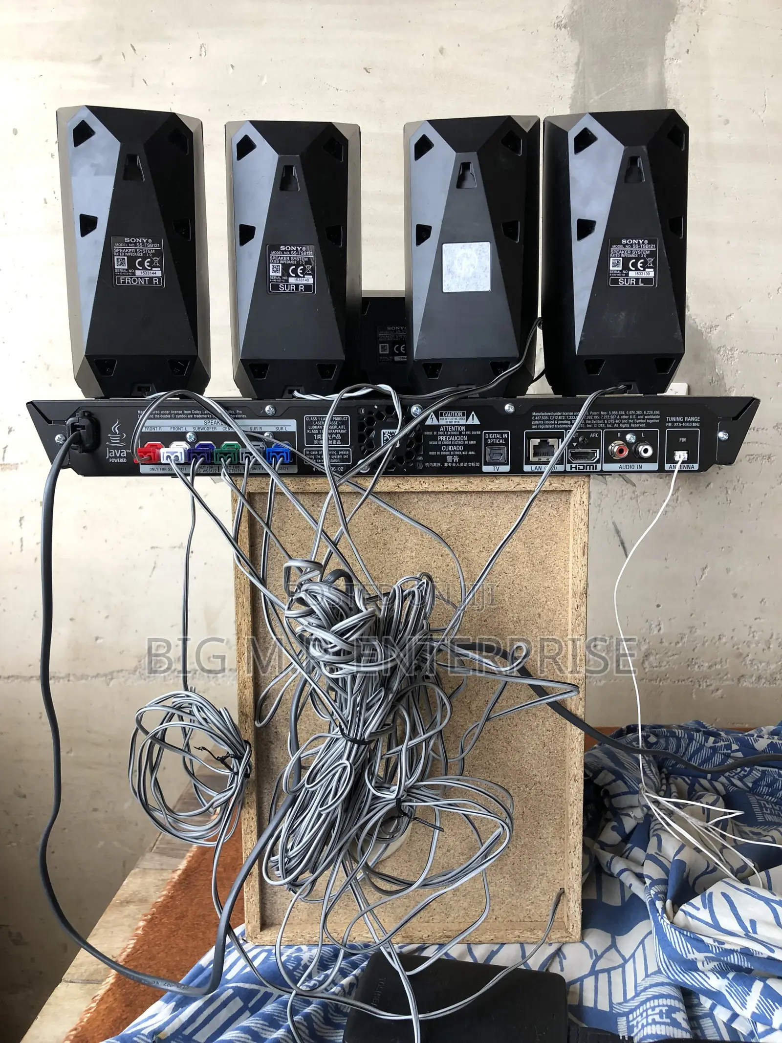 SONY 1000W 5.1-Channel Home Theater System With Wi-Fi, Bluetooth FM