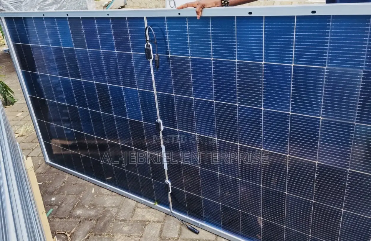 630 Watts Bifacial Solar Panel