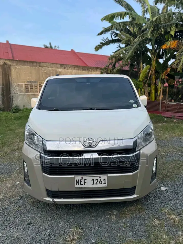 Toyota HiAce 2024 White