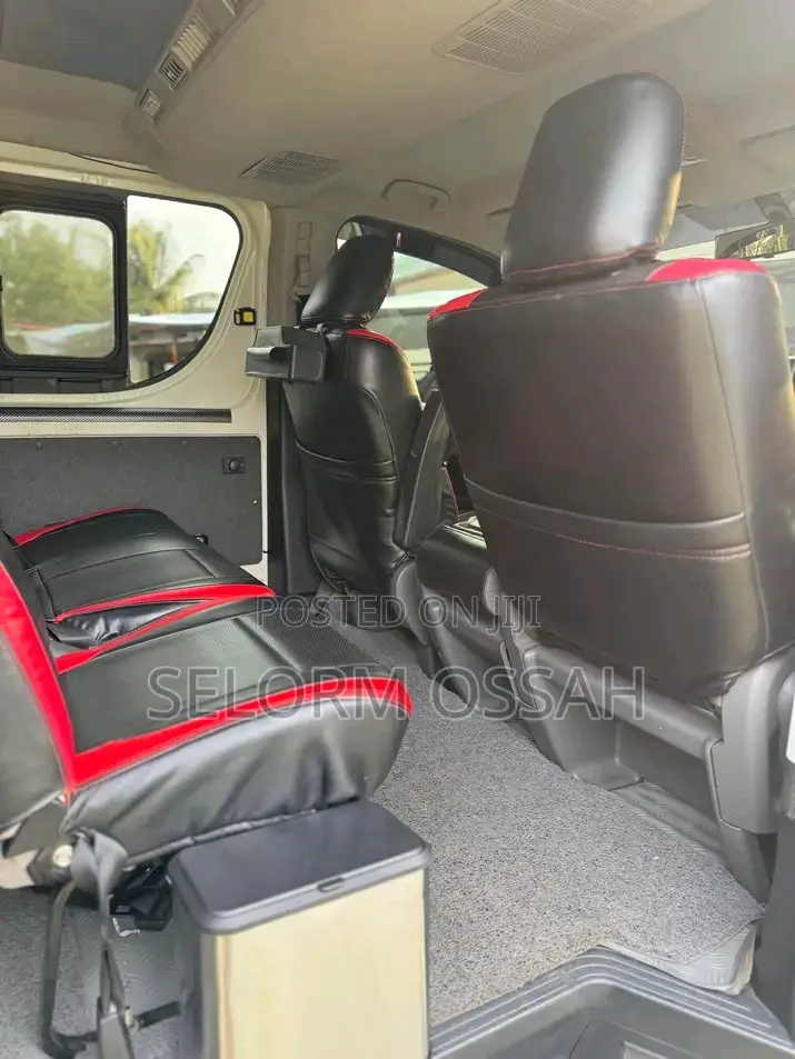 Toyota HiAce 2024 White