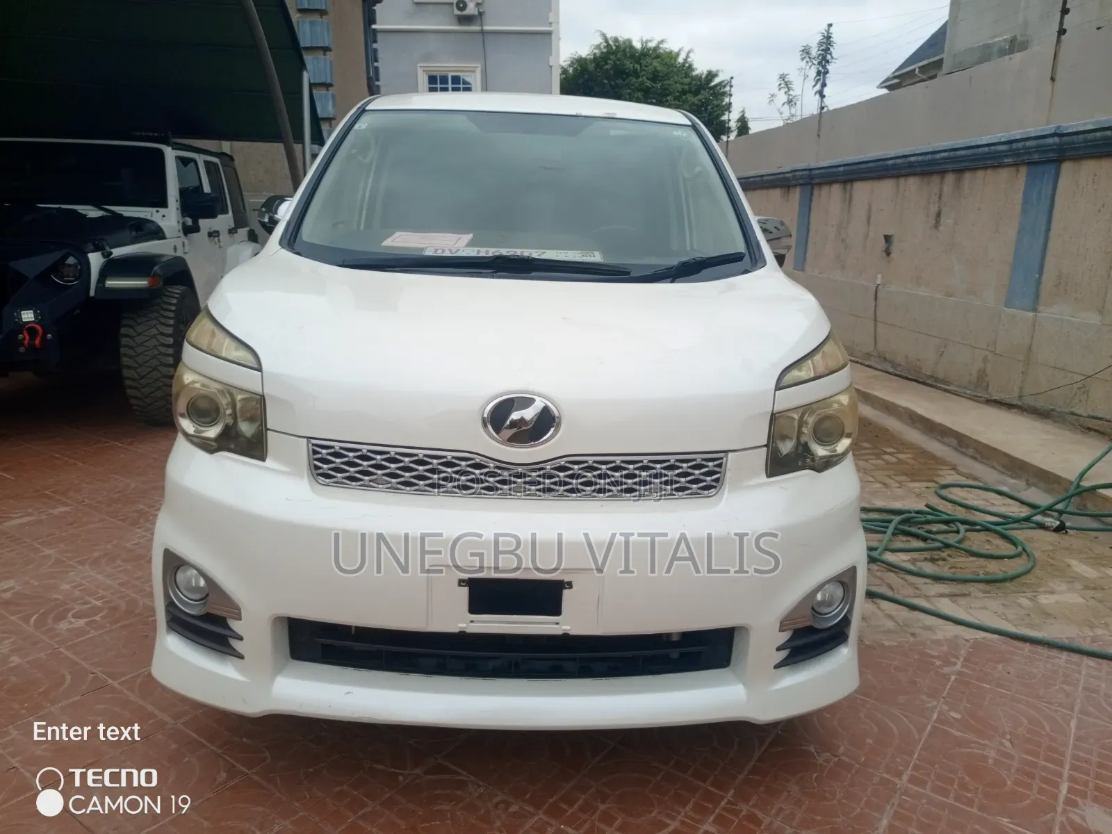 Toyota Voxy 2012 White