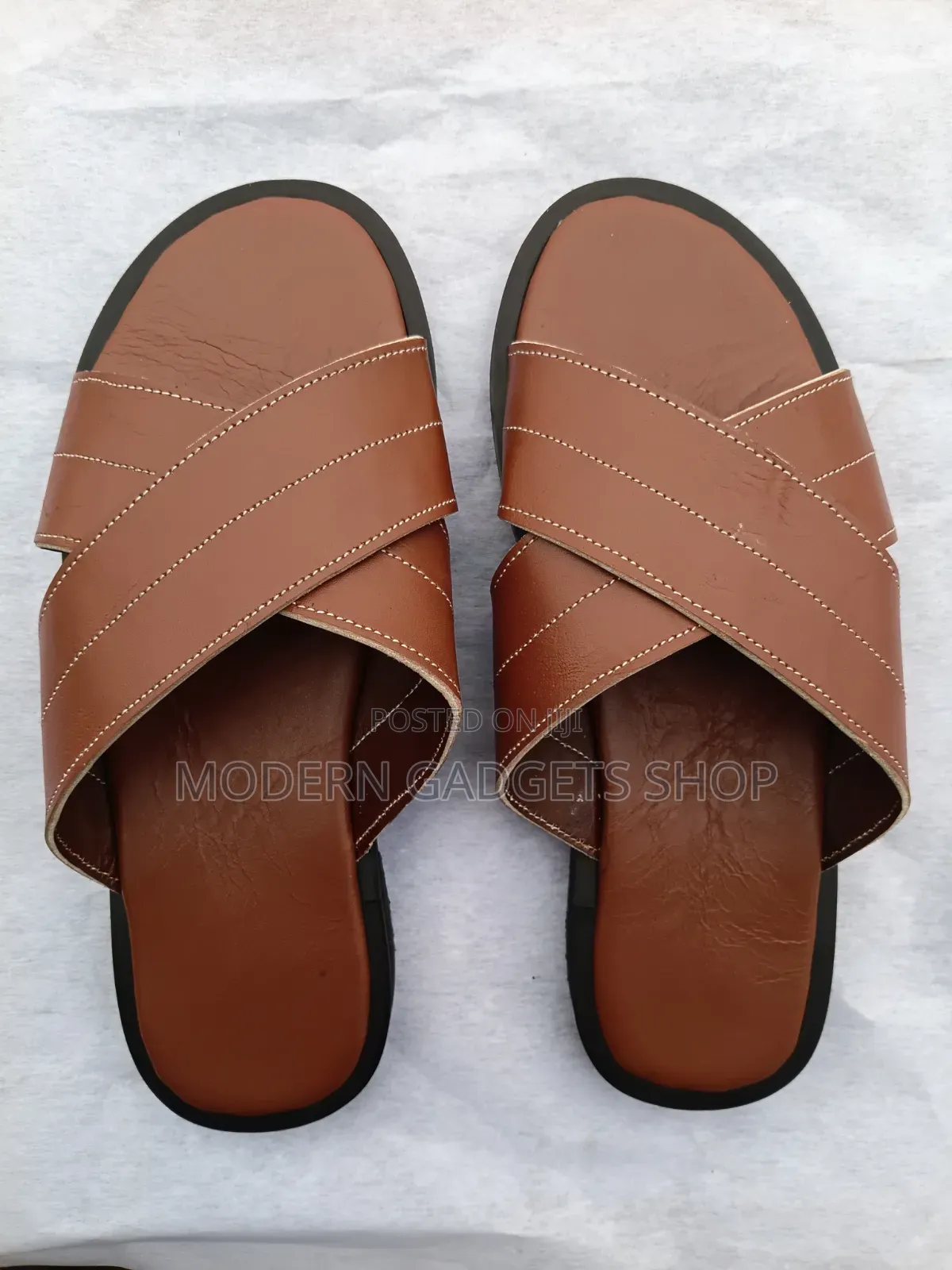 Men’s Premium Cross-Strap Slippers – Stylish Comfortable