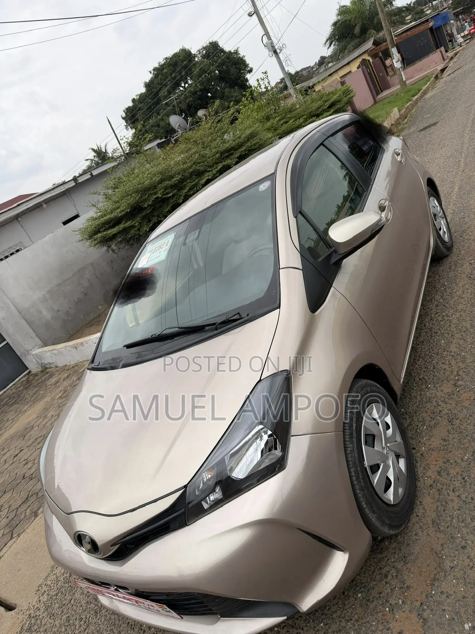 Toyota Vitz 1.3 FWD 5dr 2016 Brown