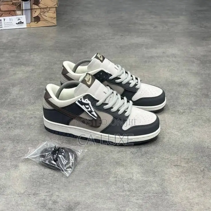 Nike SB Dunk Low X Unisex Sneakers