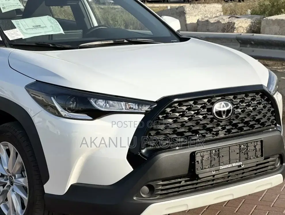 Toyota Corolla 2024 White