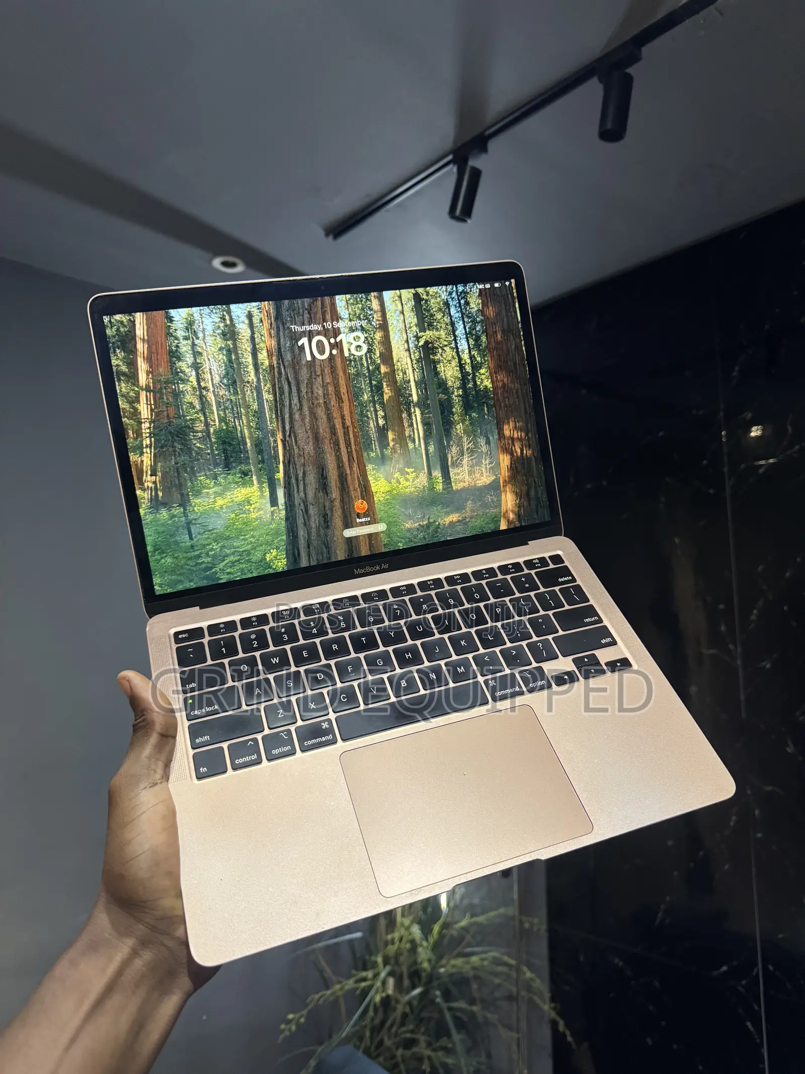 Laptop Apple MacBook Air 8GB Intel Core i3 SSD 256GB