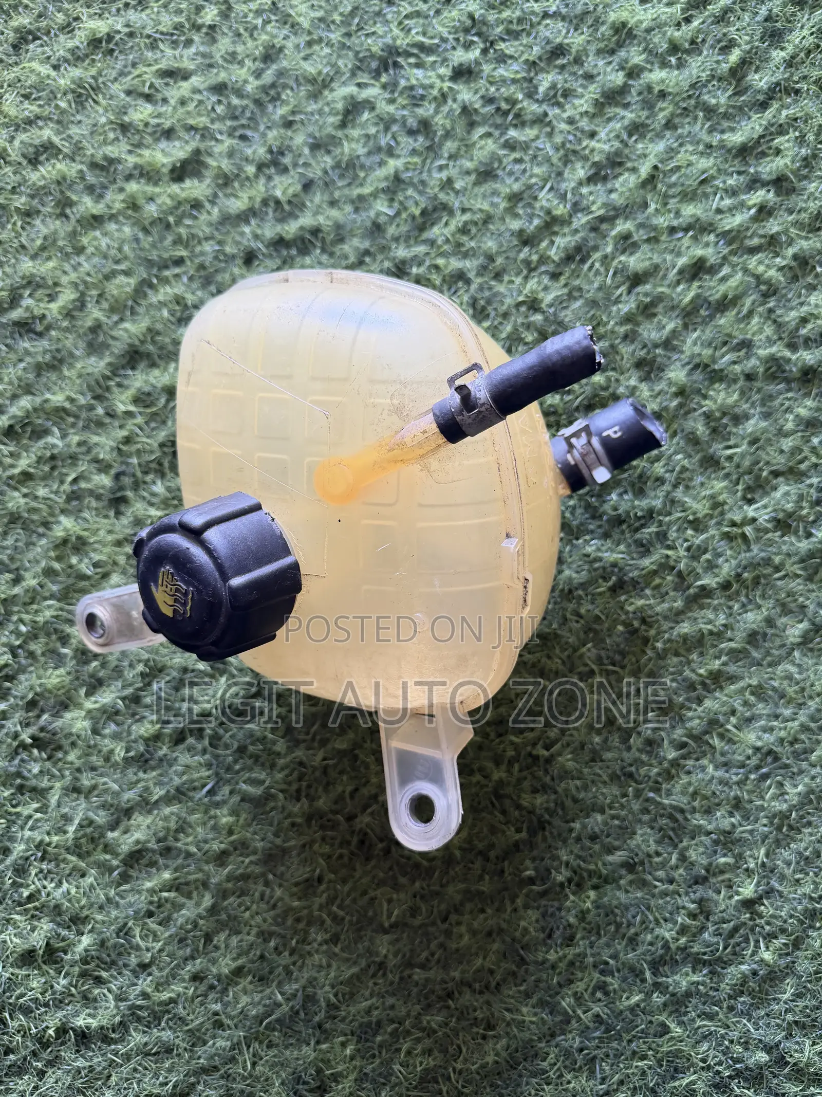 Mitsubishi Outlander 2022,2023,2024,2025,2026, Reservoir Bottle