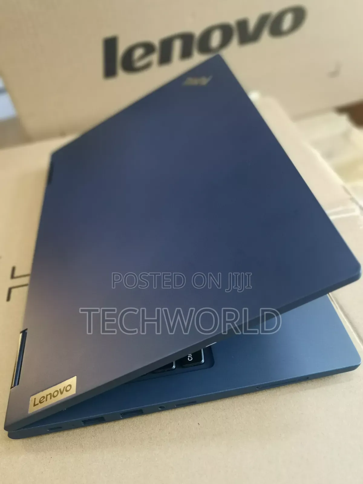 New Laptop Lenovo Chromebook C330 8GB AMD Ryzen SSD 128GB