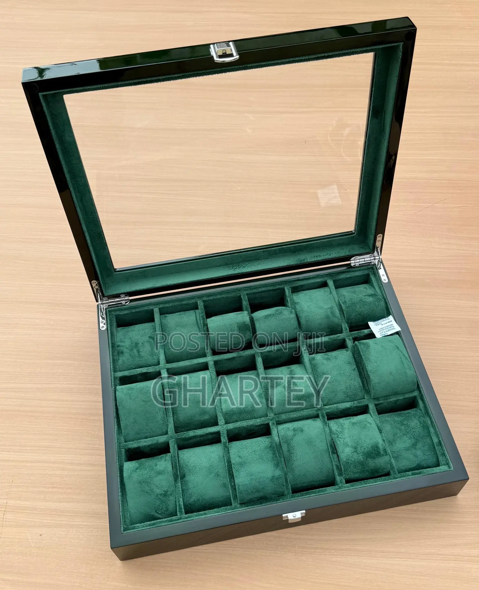 Luxury 18-Slot Watch Display Storage Box - Green
