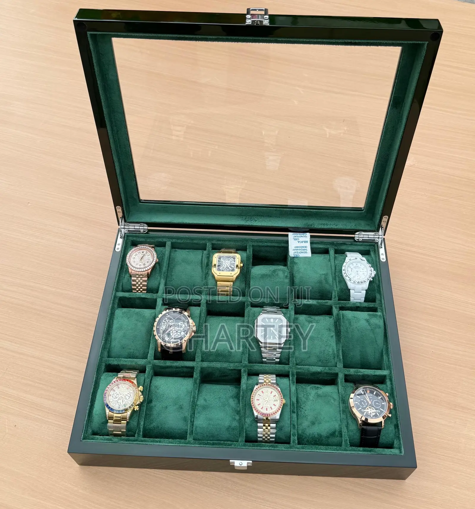 Luxury 18-Slot Watch Display Storage Box - Green