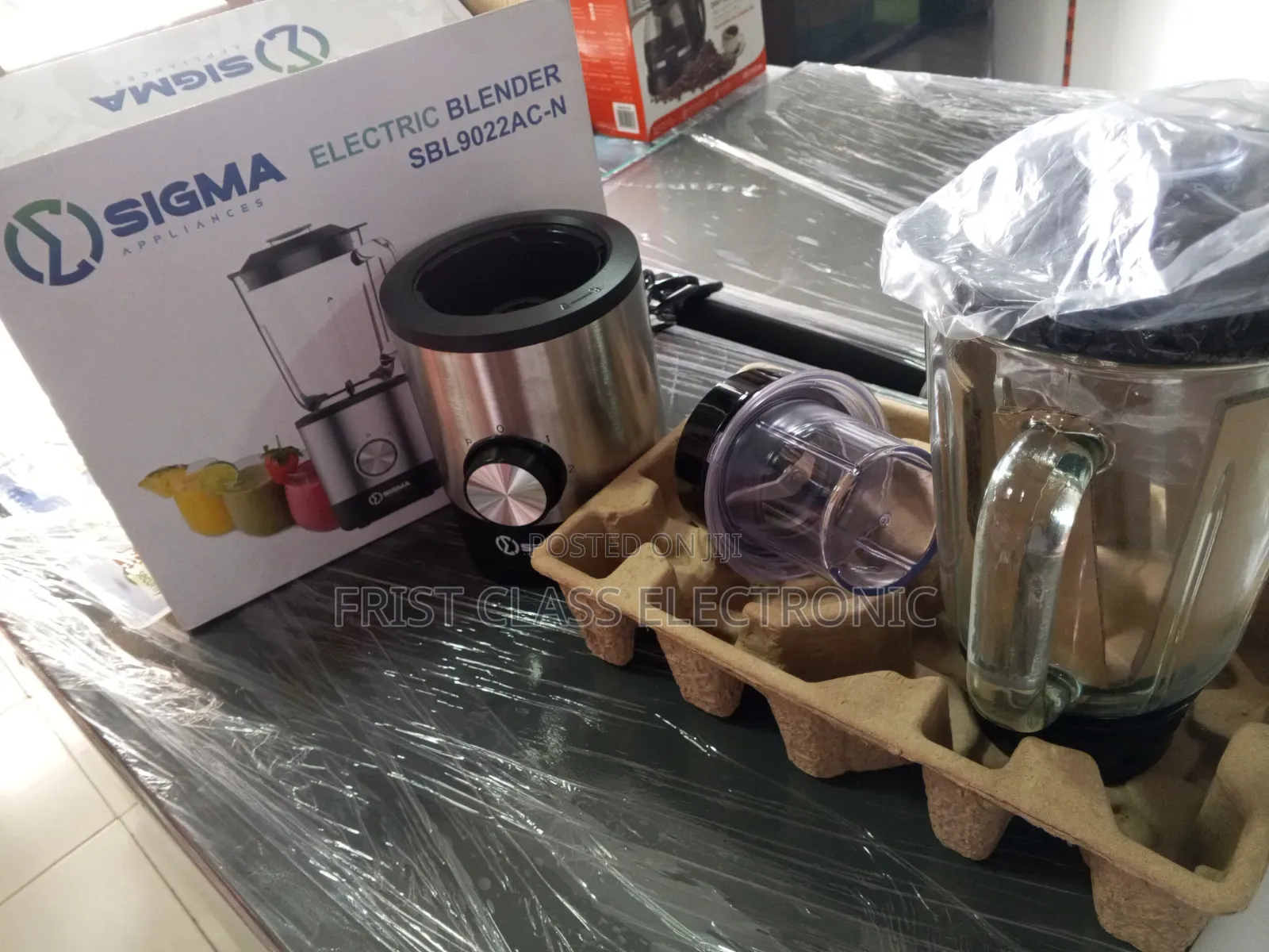 2-in-1 Function -Grinder Blender