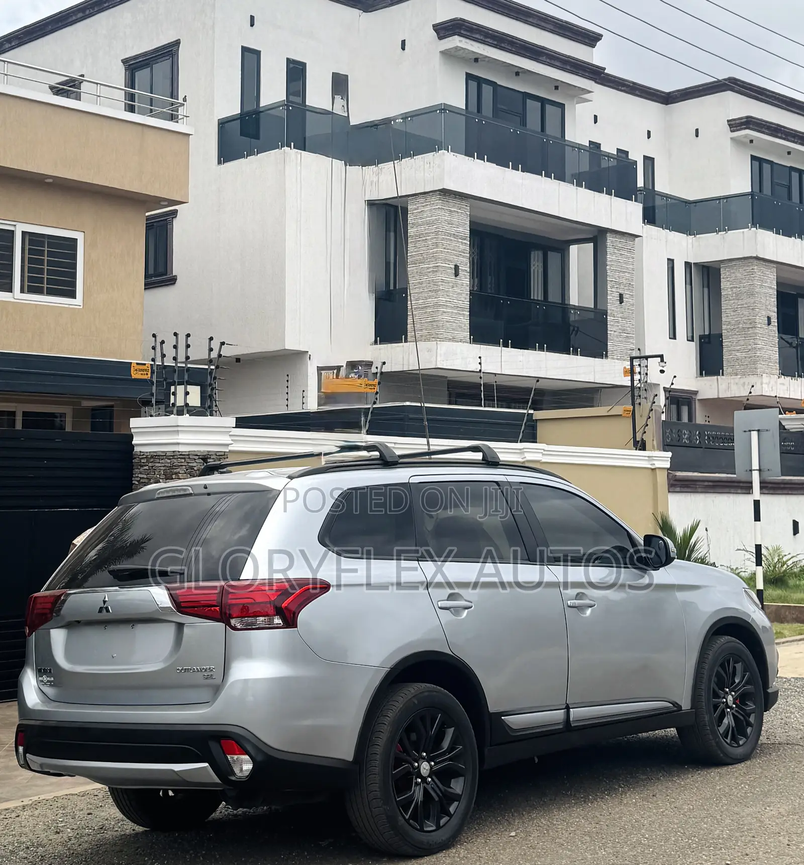 Mitsubishi Outlander SEL AWC 2017 Silver