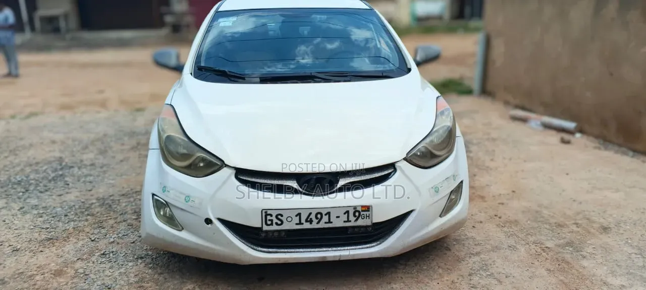Hyundai Elantra 2013 White