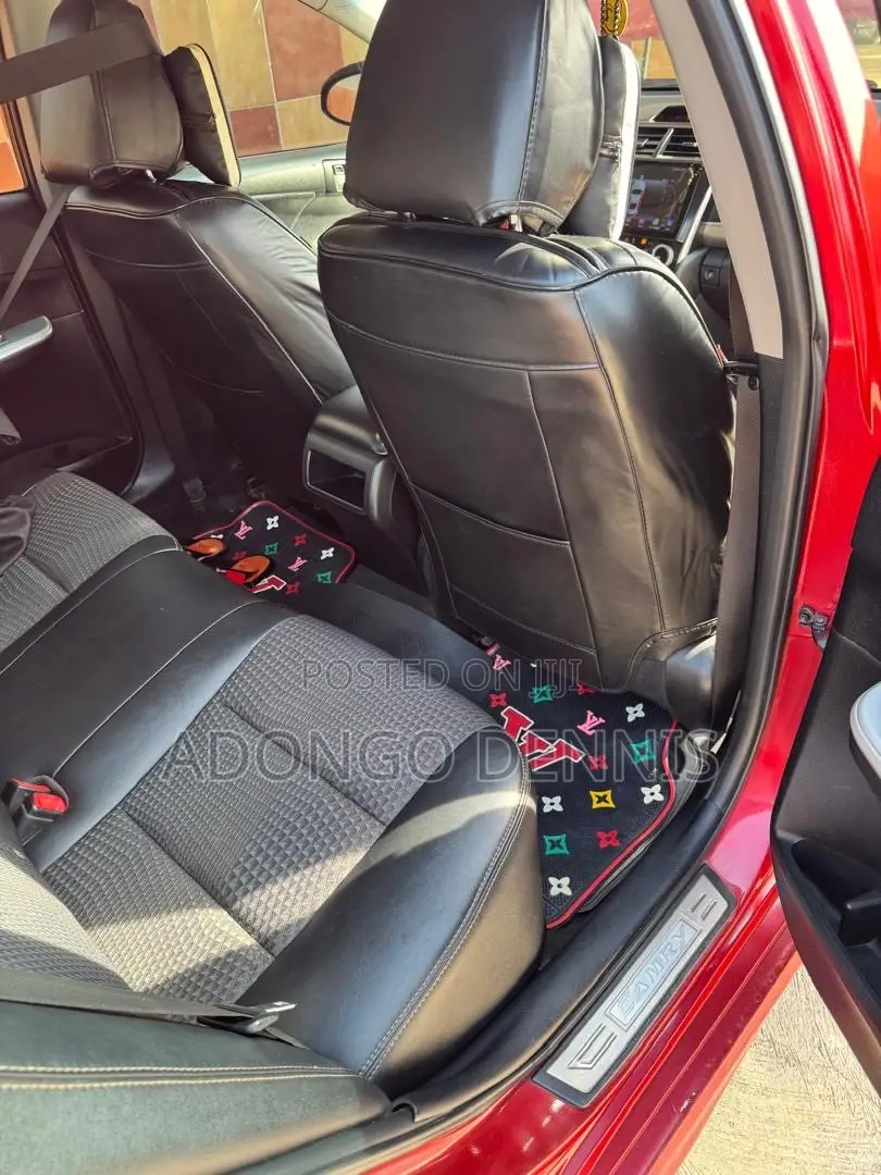 Toyota Camry 2012 Red
