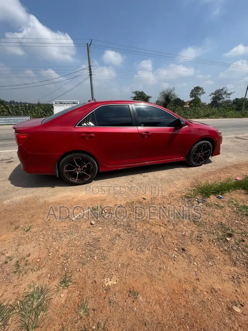 Toyota Camry 2012 Red