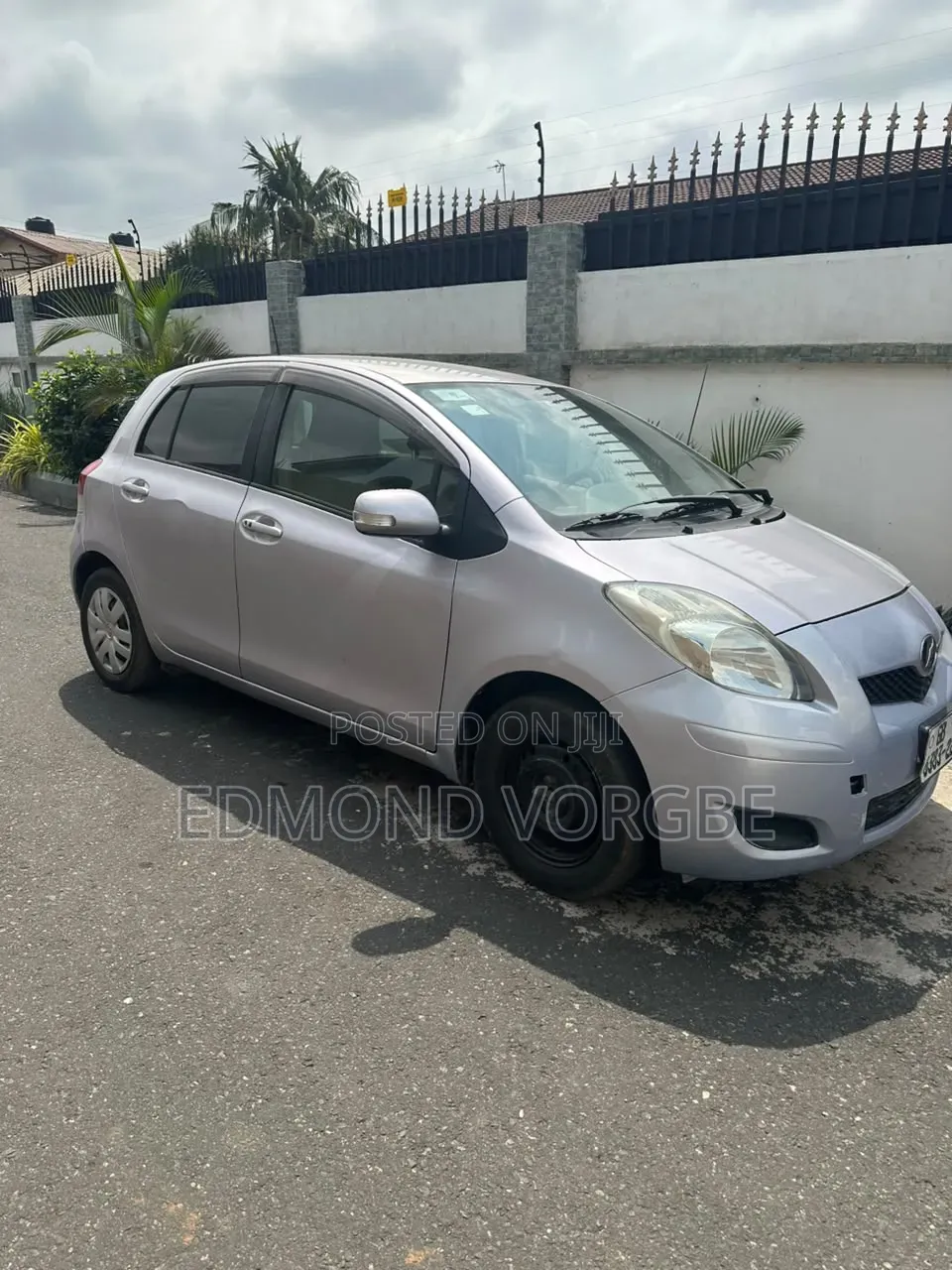 Toyota Vitz 2010 Purple
