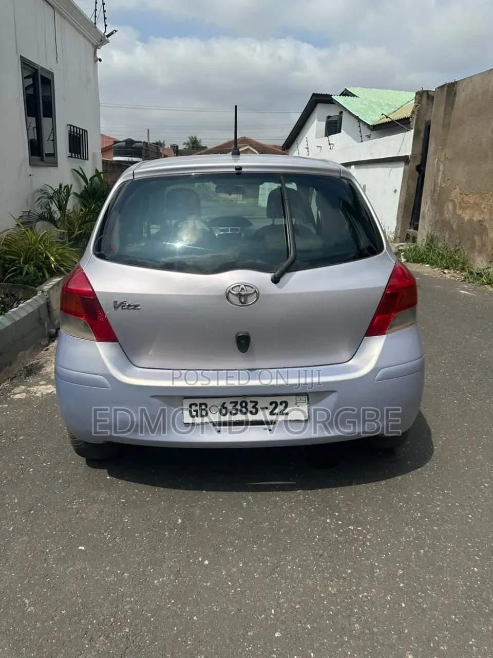 Toyota Vitz 2010 Purple