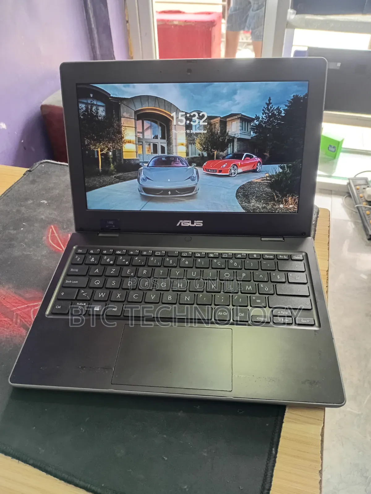 Laptop Asus Eee PC 1011HA 8GB Intel Celeron SSD 128GB