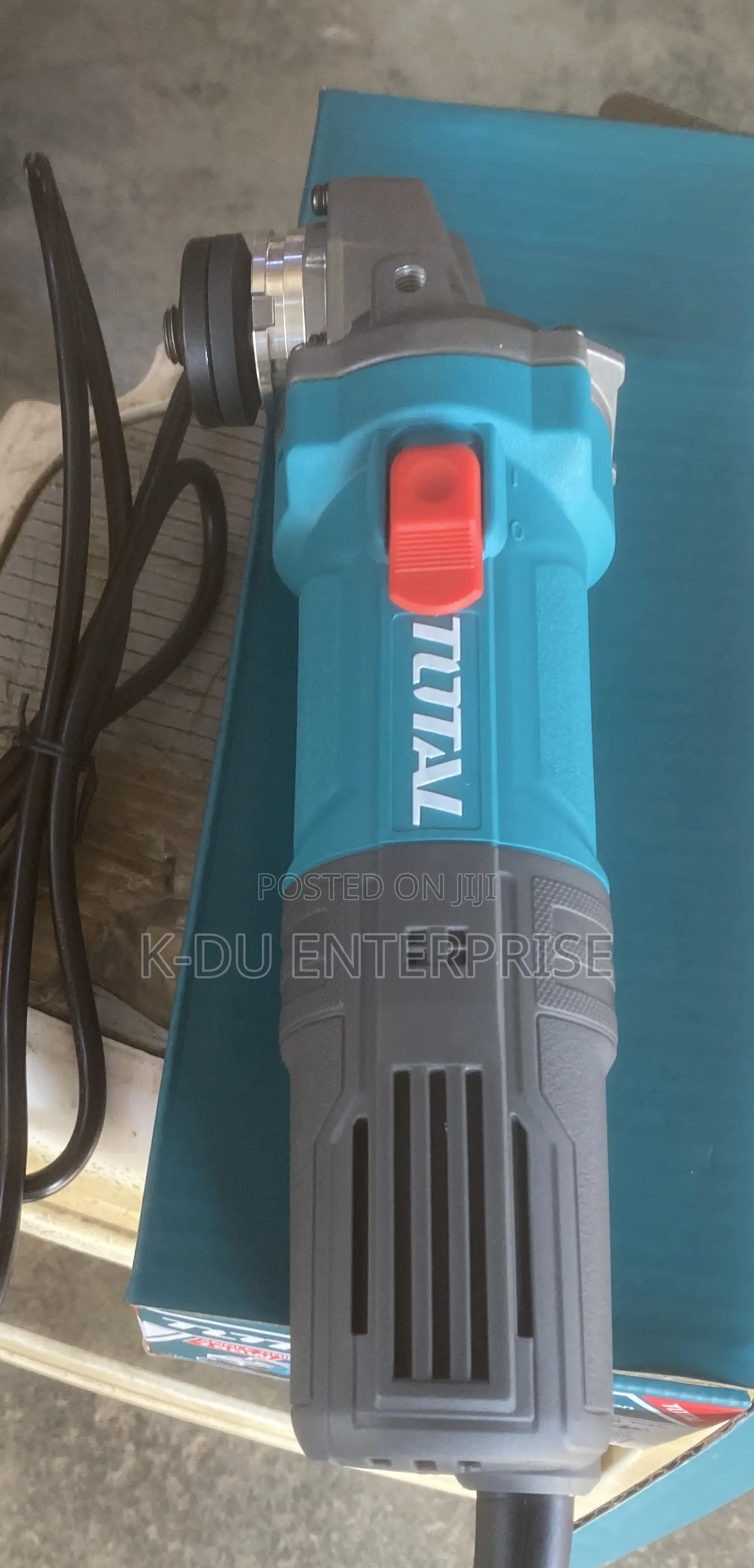 Total Angle Grinders 750W