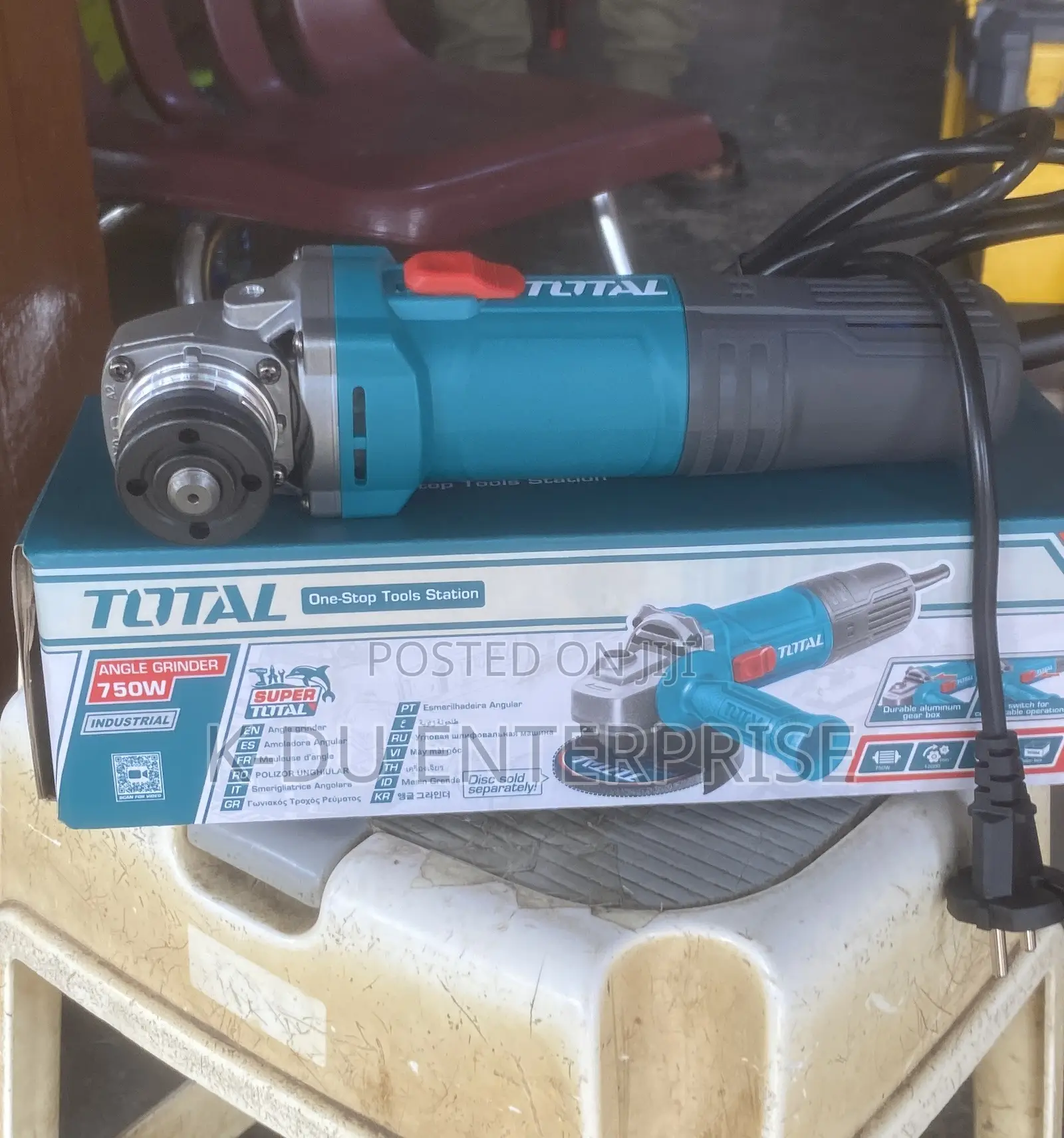 Total Angle Grinders 750W