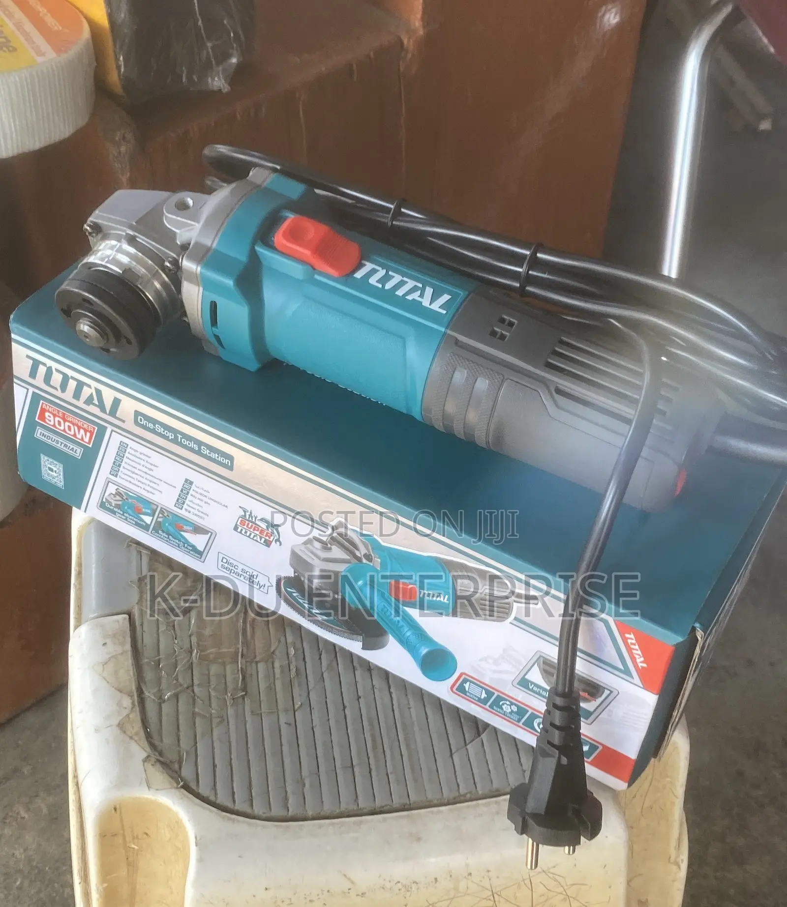 Total Angle Grinder 900W