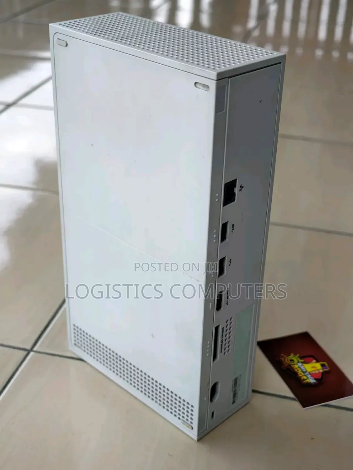 Xbox Series S No Games and Pad