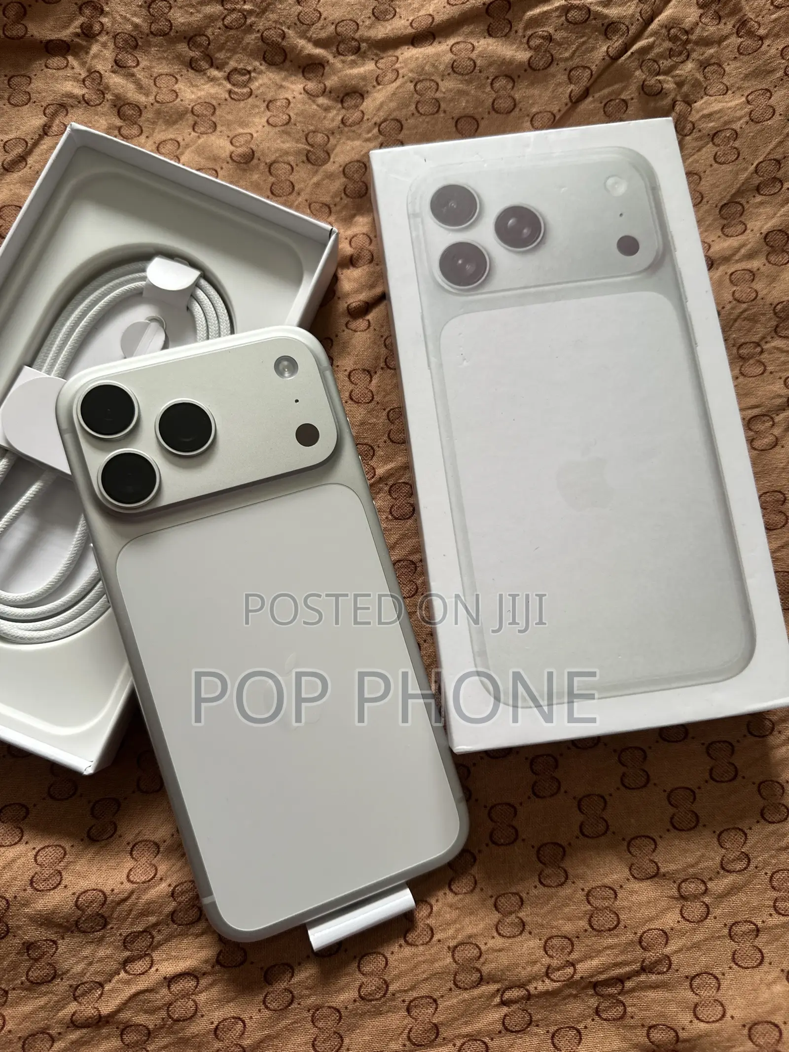 New Apple iPhone 17 Pro Max 256 GB Silver