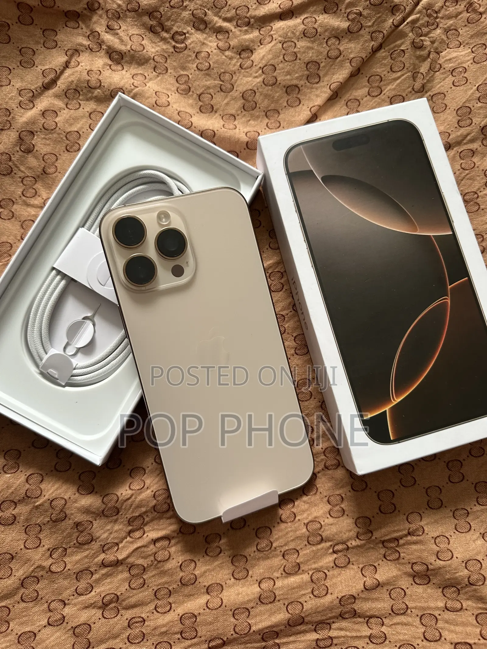 New Apple iPhone 16 Pro Max 256 GB Gold