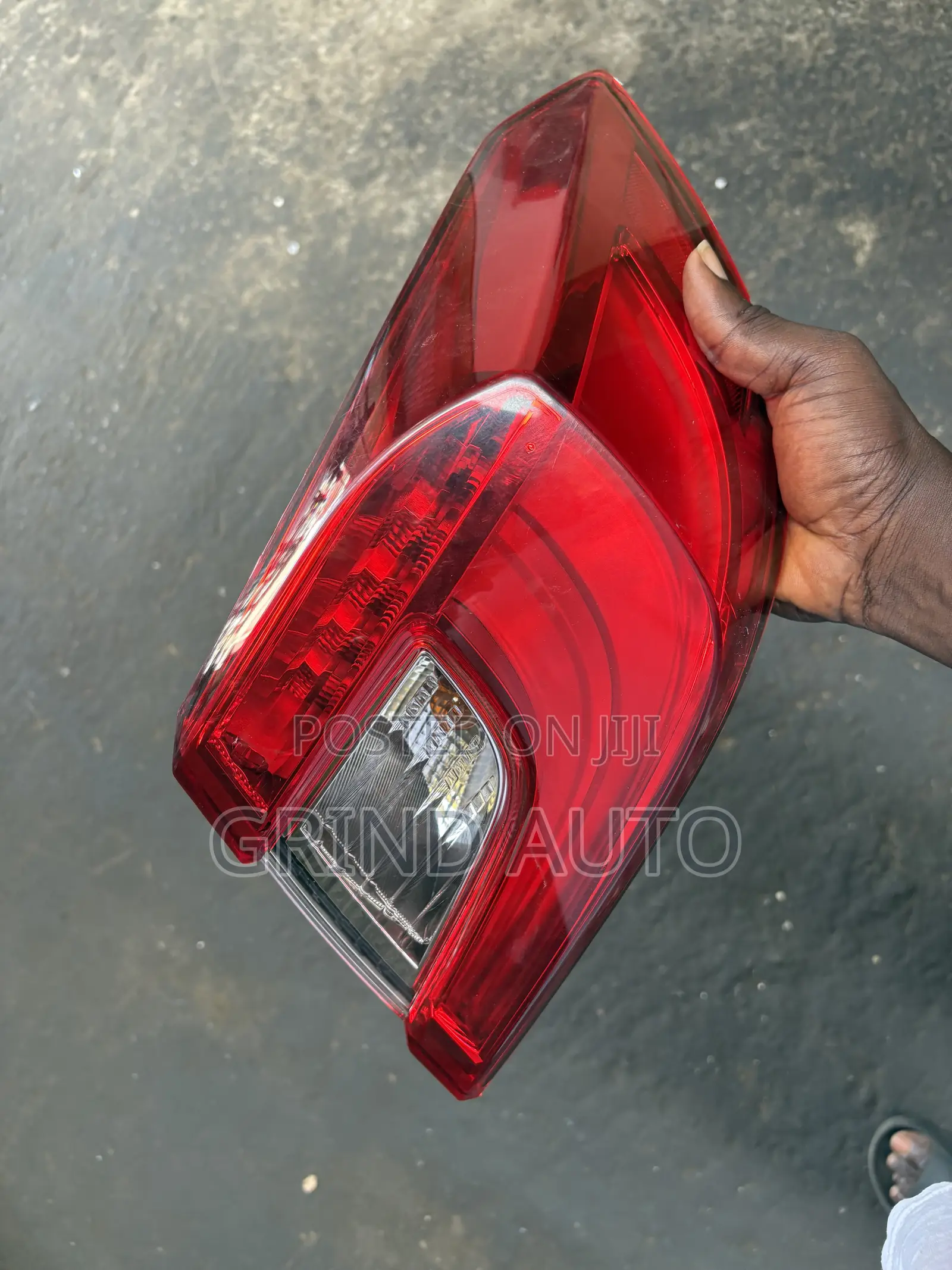 Honda CrV Headlights Taillights 2017,2019,2020,2023 2025 Available