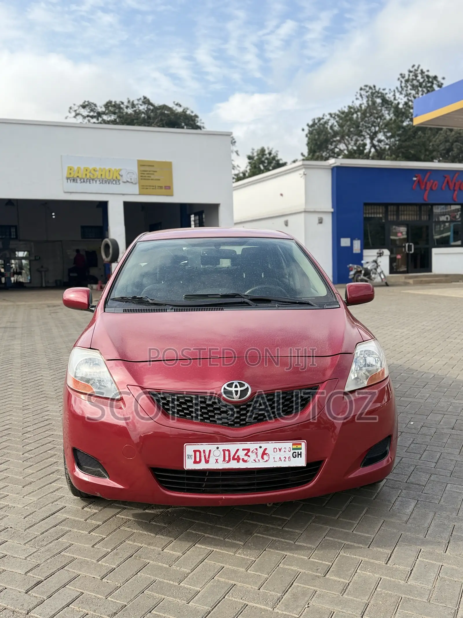 Toyota Yaris 2009 Red