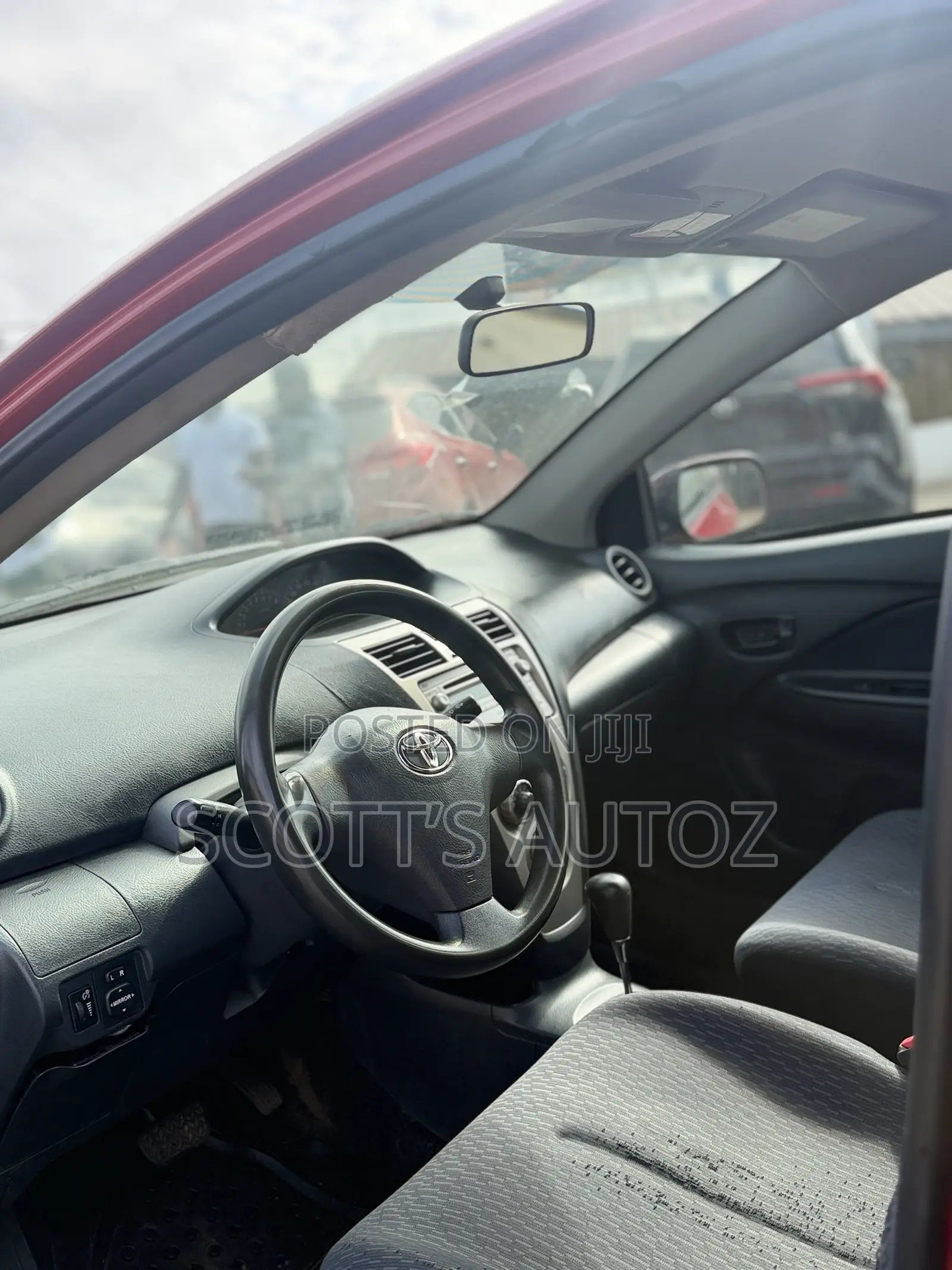 Toyota Yaris 2009 Red