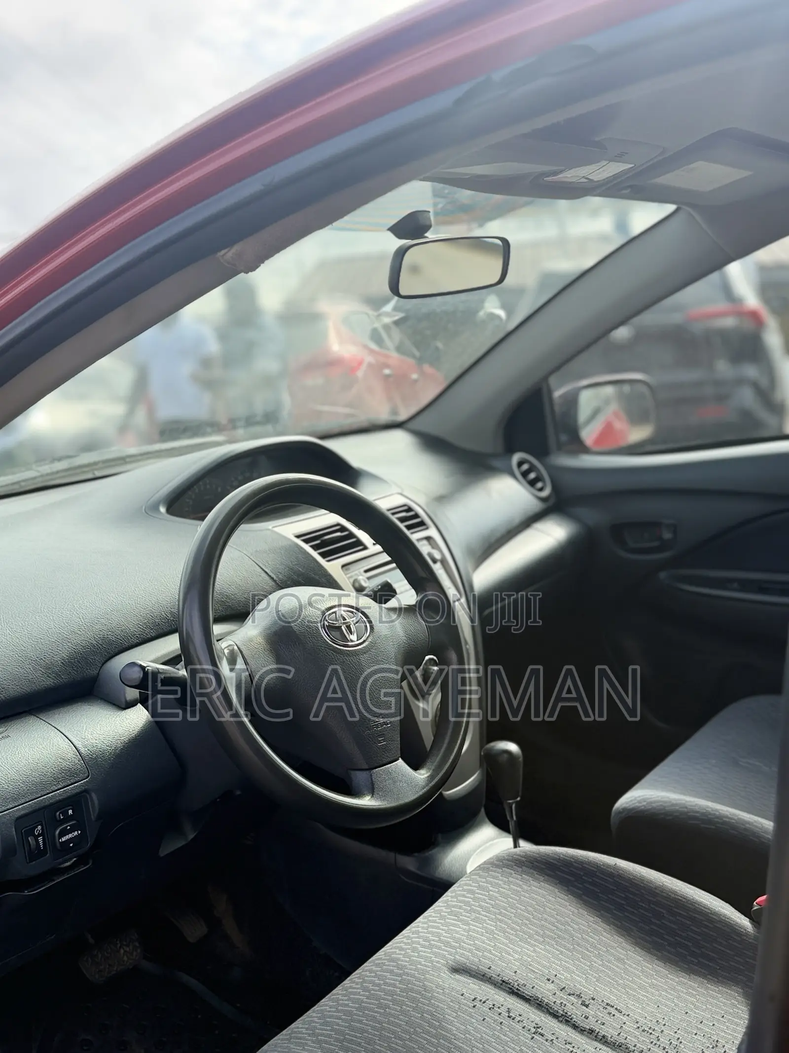 Toyota Yaris 2010 Red