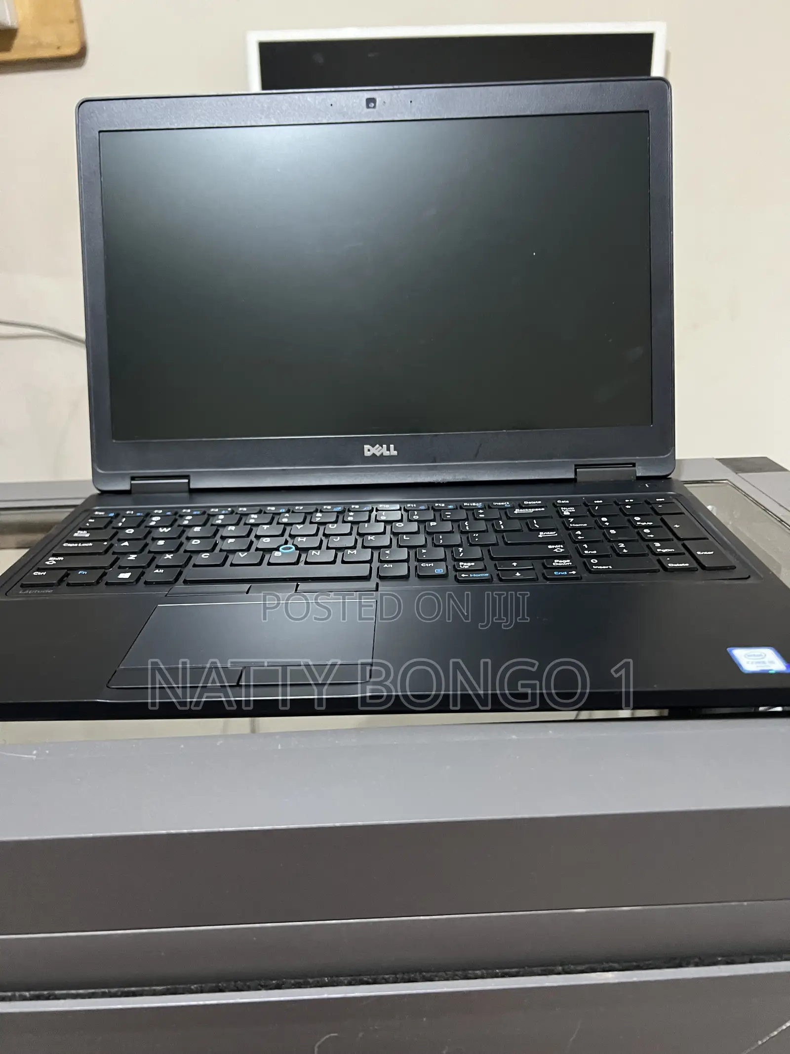 Laptop Dell Inspiron 15 5580 8GB Intel Core i5 SSD 256GB