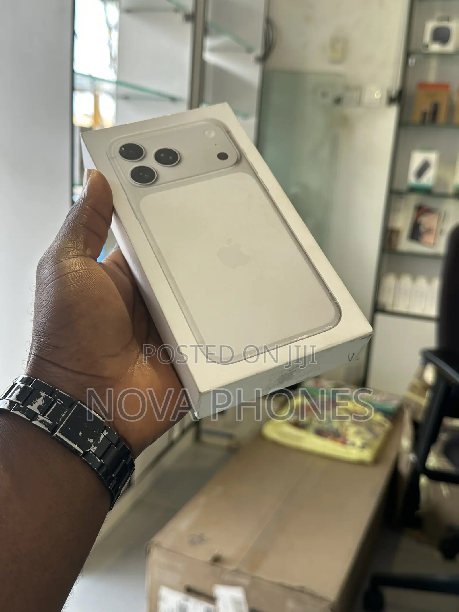 New Apple iPhone 17 Pro Max 256 GB Silver