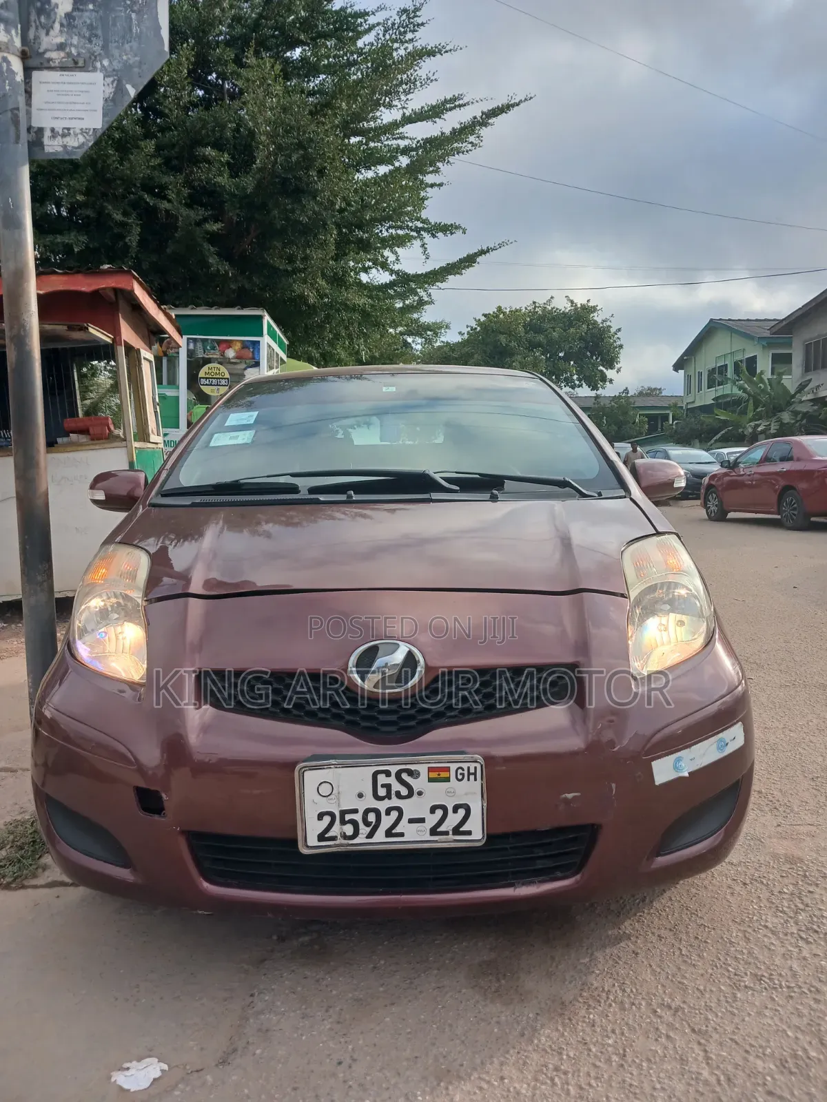 Toyota Vitz 1.3 FWD 5dr 2010 Brown
