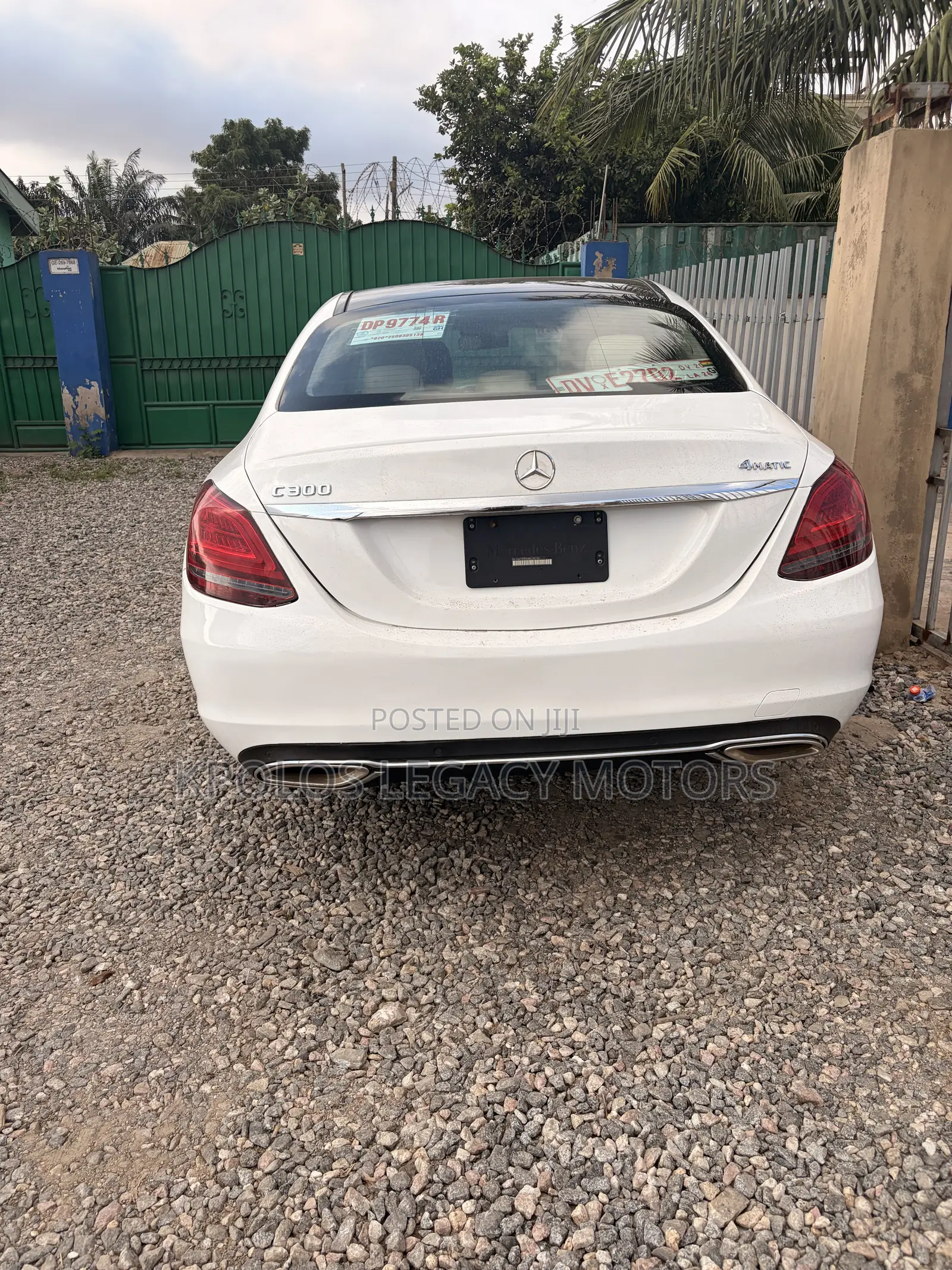 Mercedes-Benz C300 2021 White