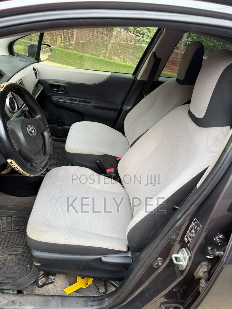 Toyota Vitz 2012 Gray