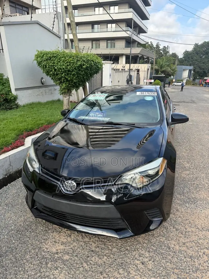 Toyota Corolla LE 4dr Sedan (1.8L 4cyl CVT) 2015 Black