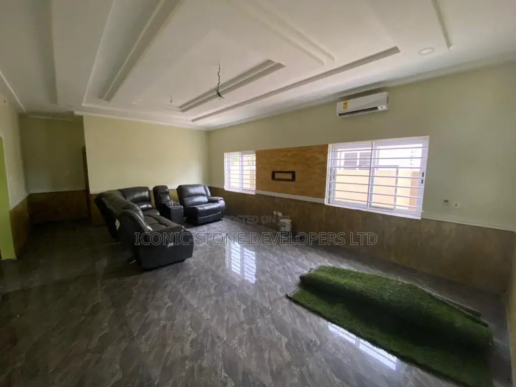 2bdrm House in Lakeside for rent