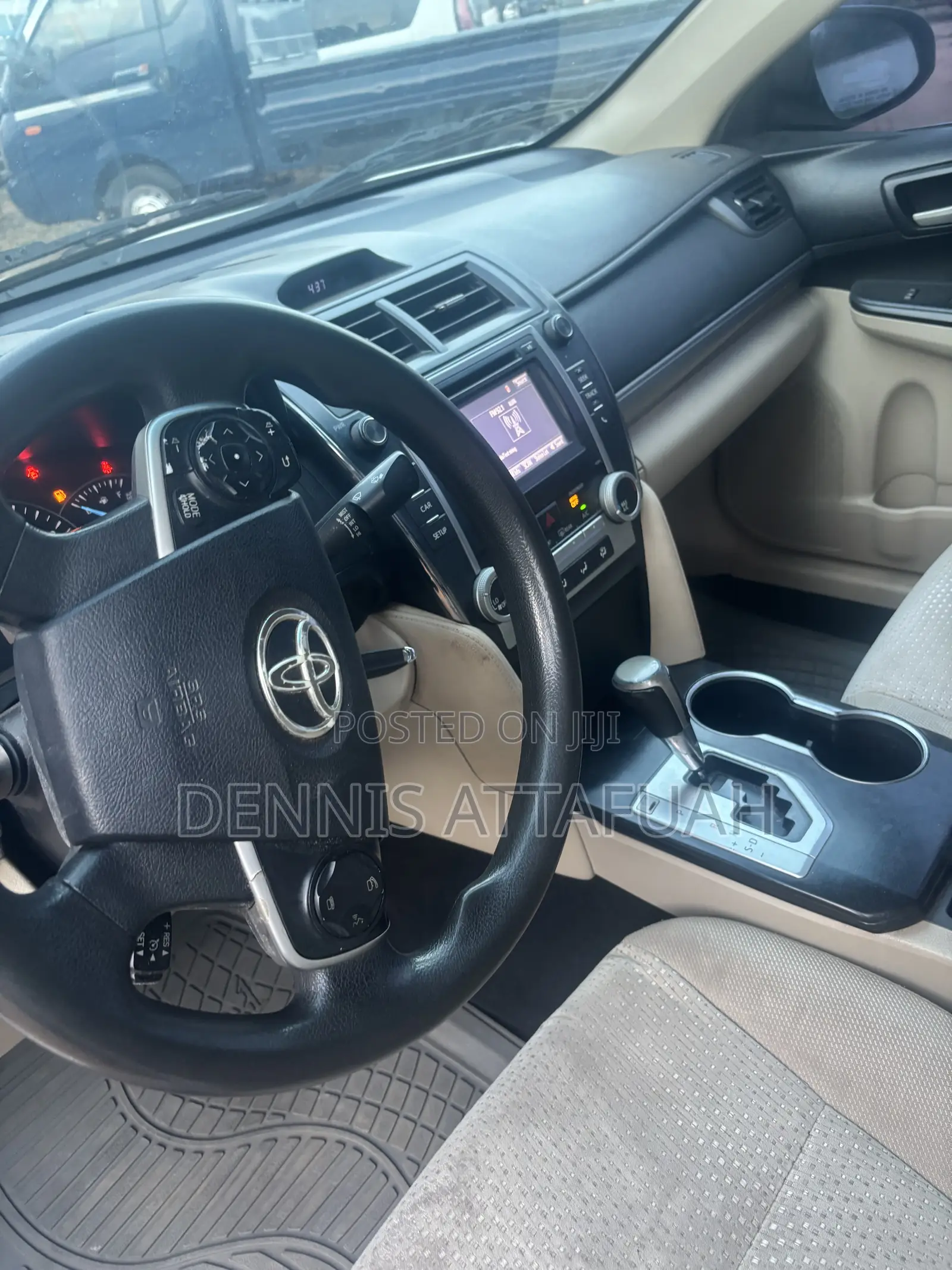 Toyota Camry LE 4dr Sedan (2.5L 4cyl 6A) 2014 White