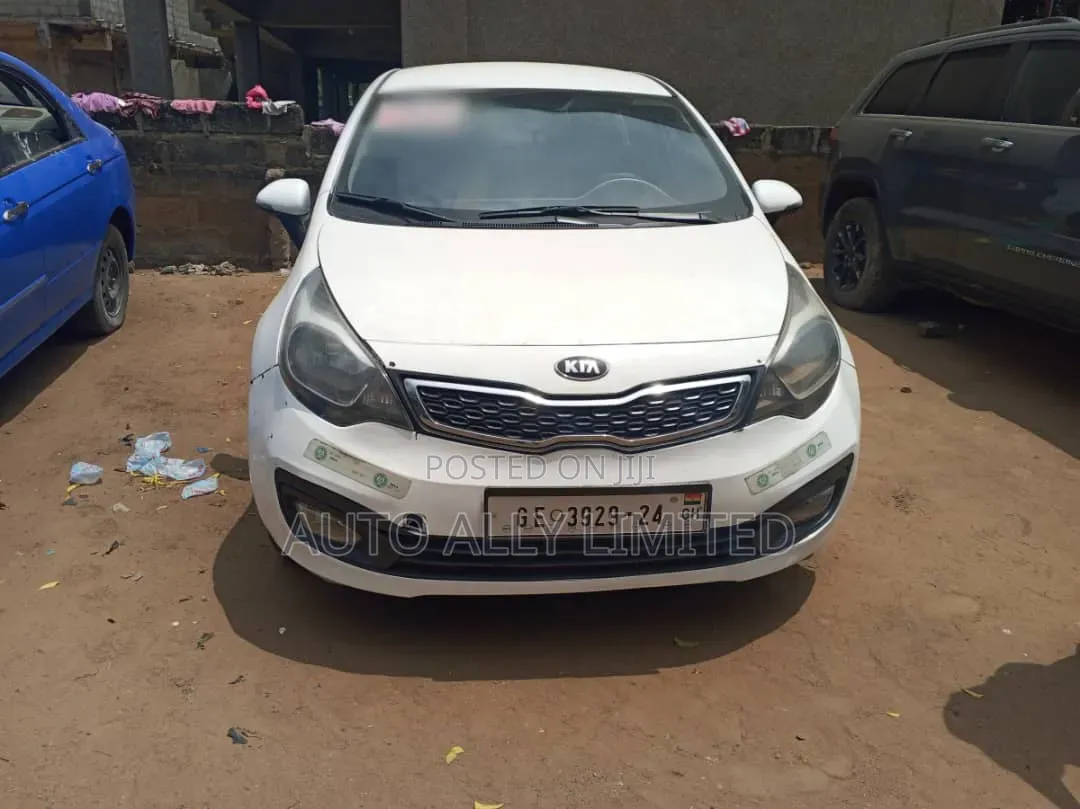 Kia Rio LX 4dr Sedan (1.6L 4cyl 6M) 2013 White