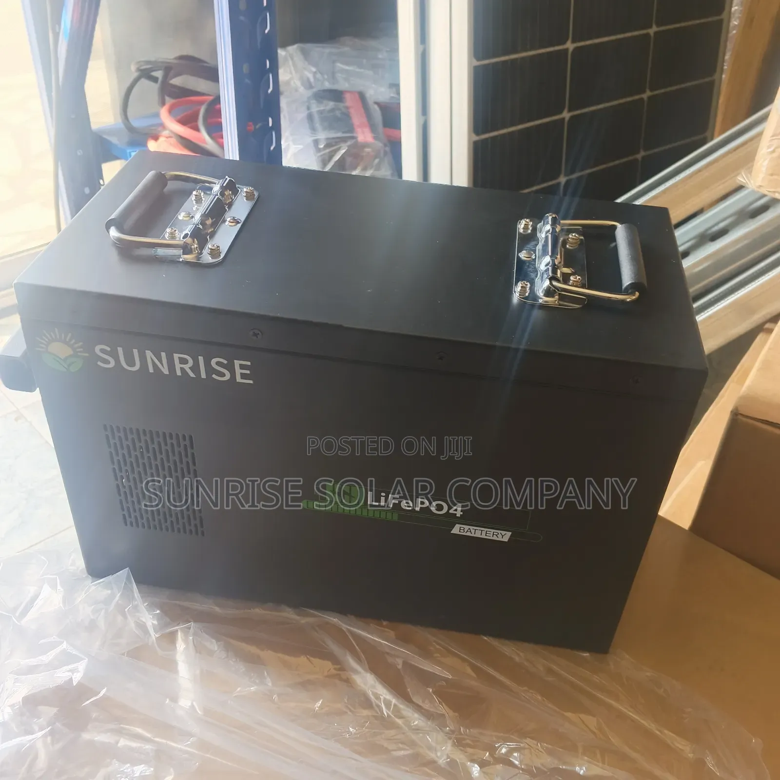 Solar Lithium Battery 12.8v 100ah With a Charger