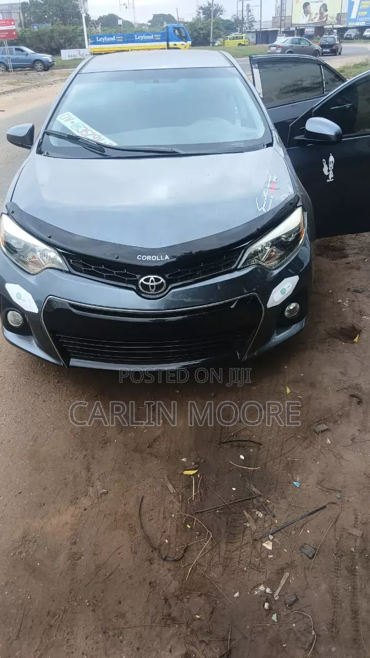 Toyota Corolla 2015 Blue