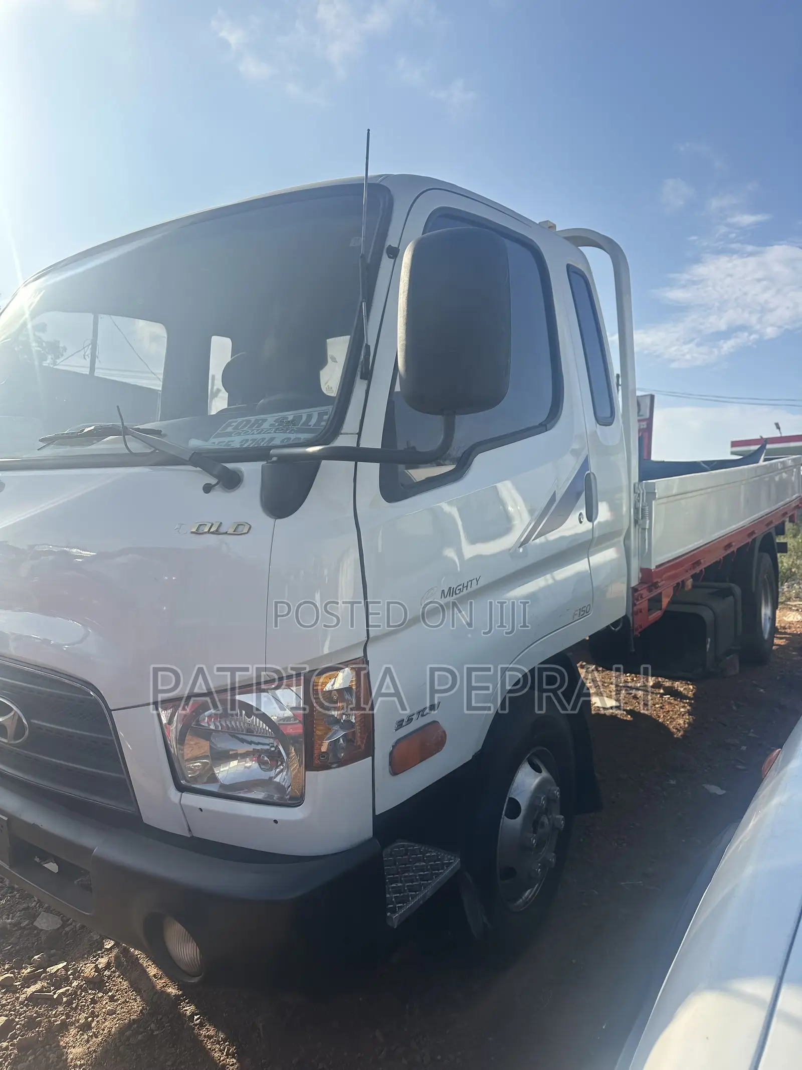 Hyundai Mighty 2