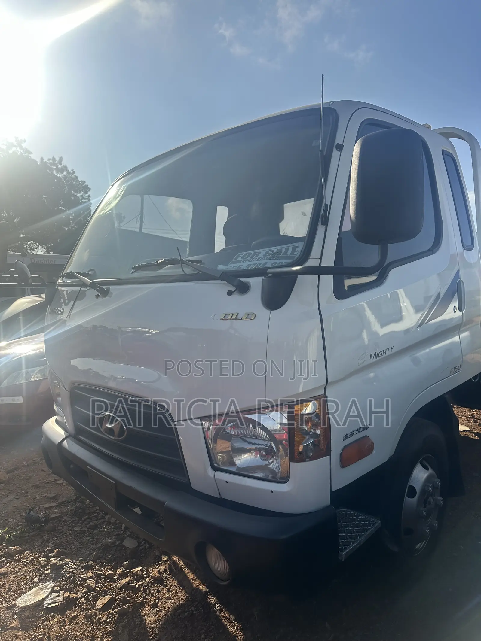 Hyundai Mighty 2